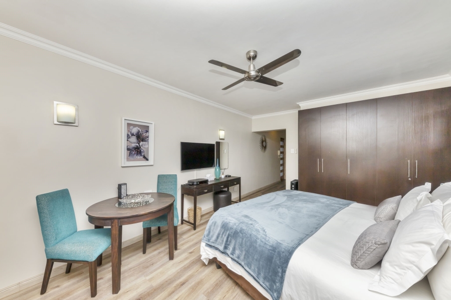 To Let 0 Bedroom Property for Rent in Green Point Western Cape